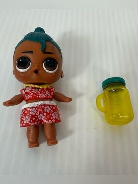 Lol Surprise Luau Doll Boys Series 1 Theater Club Boys-006 w/ Outfit Lei Bottle